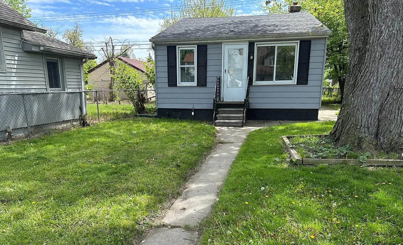 Discounted Land Contract Starter Rental in Stable Detroit Metro City